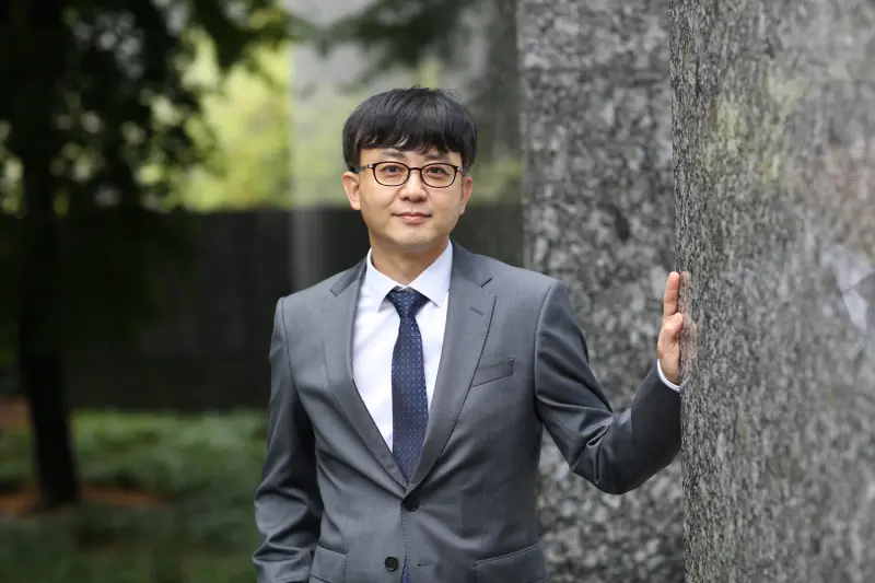 7,000명 소액주주 설득, 불가능을 현실로 만든 대율